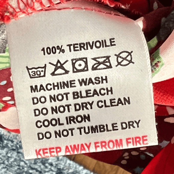 VHO  Christmas Hawaiian Shirt Red White Size XXL Santa Reindeer Snowman - Picture 8 of 9